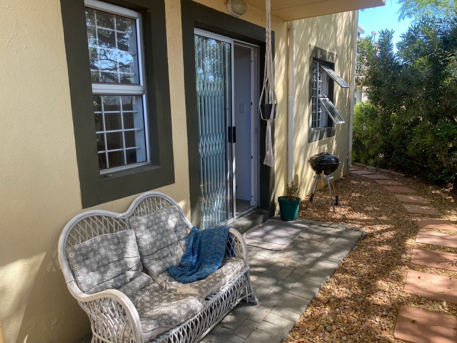 To Let 2 Bedroom Property for Rent in Welcome Glen Western Cape